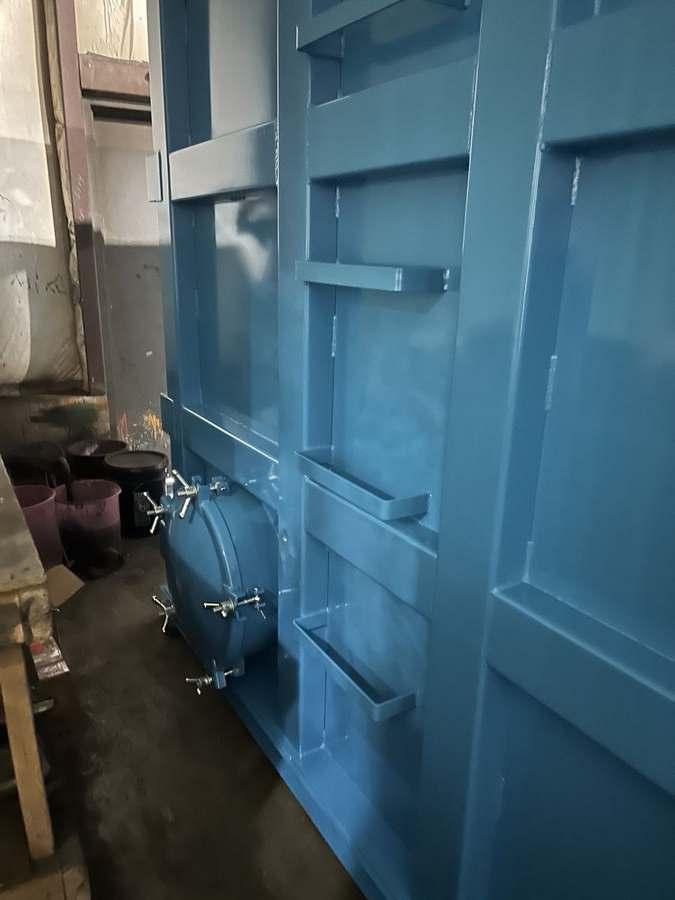 EnviroBox ladder and manway detail